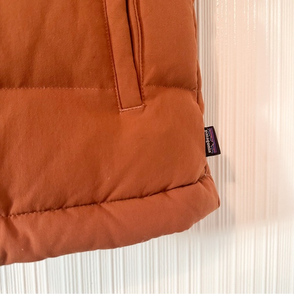 Patagonia Bivy Hooded Puffer Vest/Brown & Blue/ Snap and Zip Front/600 fill Down - Picture 5 of 7